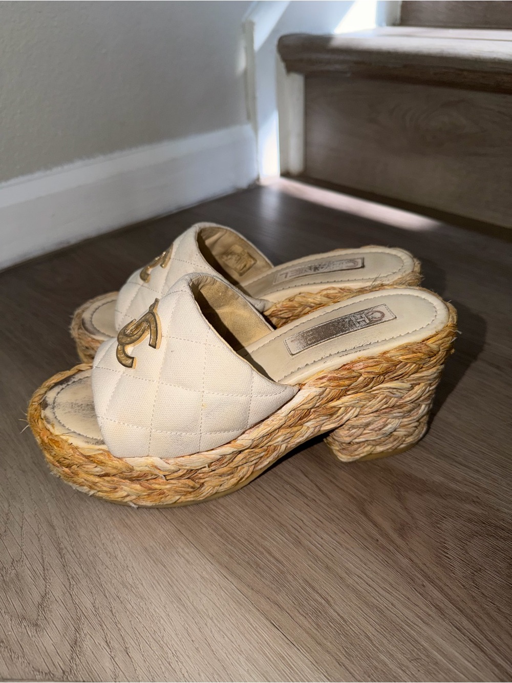 CHANEL Cream Quilted Espadrille Wedge Slide with Gold CC - Picture 4 of 16